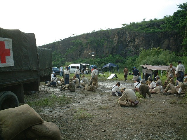 戦場のシーンは岩舟町の岩船山付近で撮影