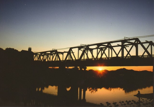 渡良瀬橋と夕日