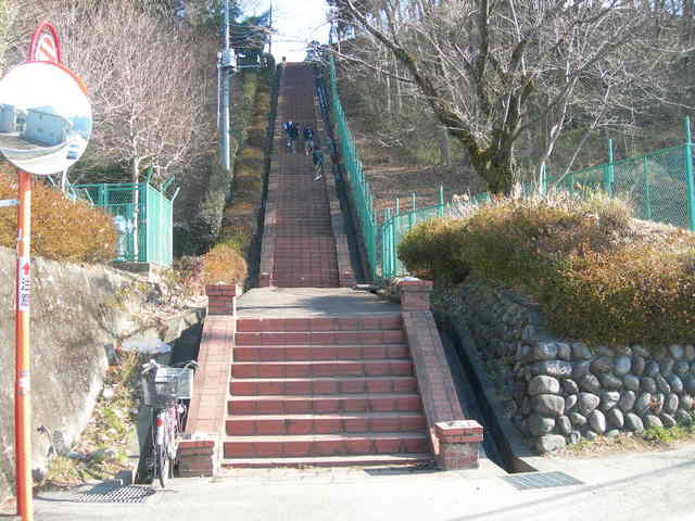 水道山の赤レンガ階段